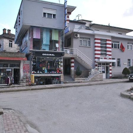 Eden Hotel Гирокастра Экстерьер фото